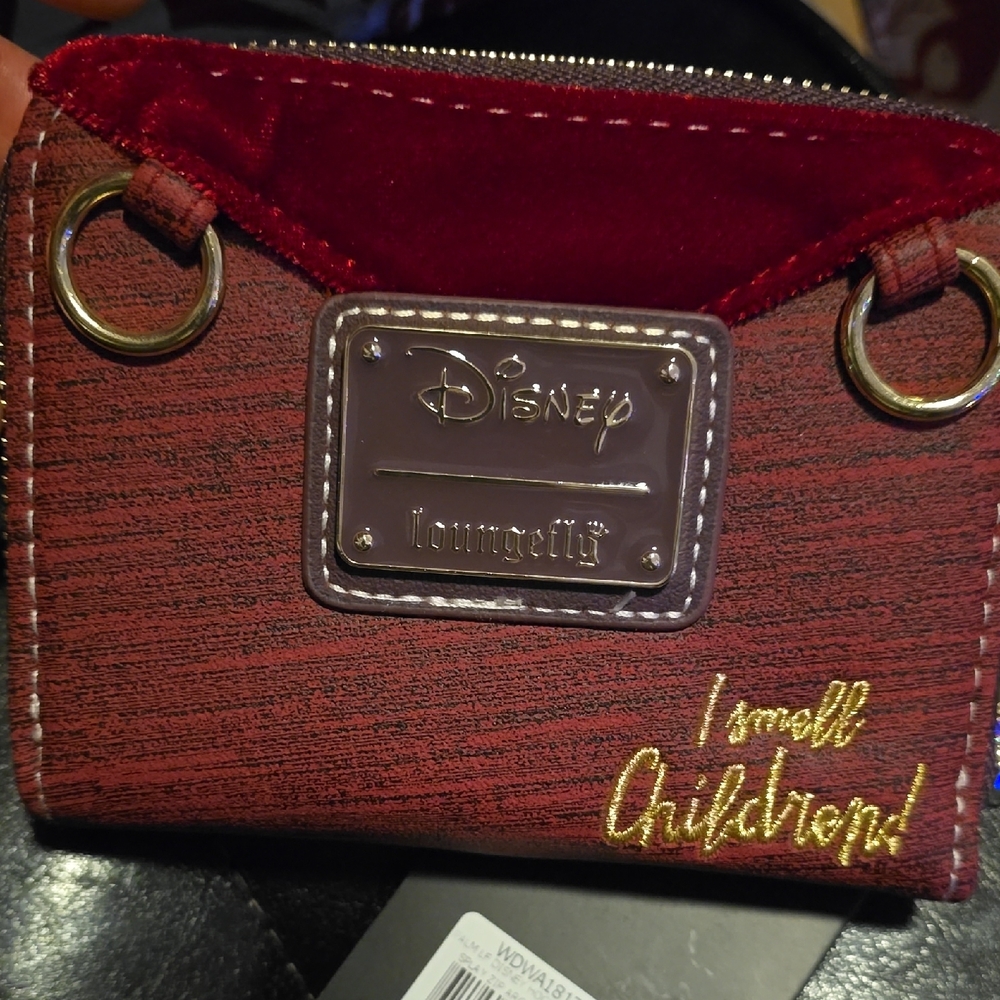 Disney Hocus Pocus- I Smell Children Wallet